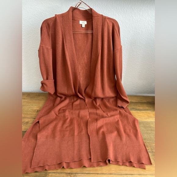 DEBUT Fall Rust Orange Soft cardigan Pockets Side slits Closet Staple Sz S - Picture 1 of 8